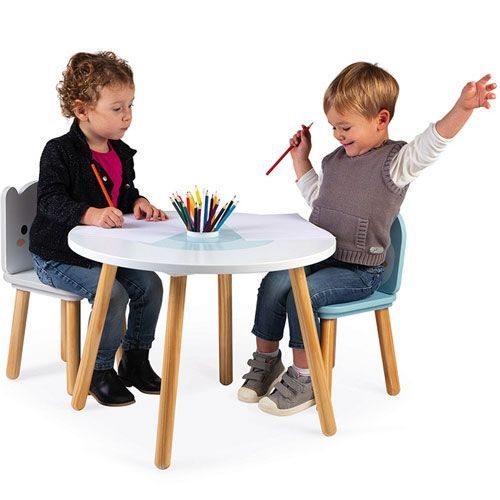 Stralend geschiedenis plek janod kindertafel en twee stoelen | ilovespeelgoed.nl