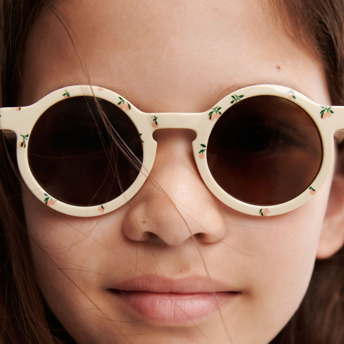liewood kinderzonnebril darla - peach sea shell - 4-10 jaar 