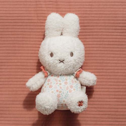 little dutch knuffelkonijn nijntje - lucky blossom - 20 cm