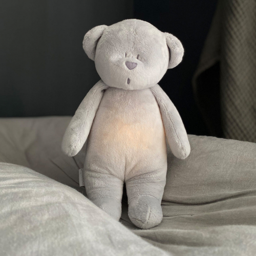 moonie 2.0 next gen knuffelbeer met nachtlamp en geluid - silver - 28 cm