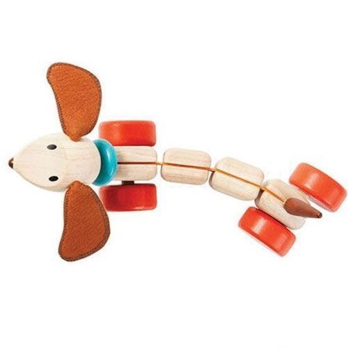 plan toys houten trekfiguur - blije puppy 